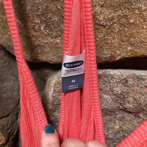 Old Navy flowy tank top - Picture 3 of 3